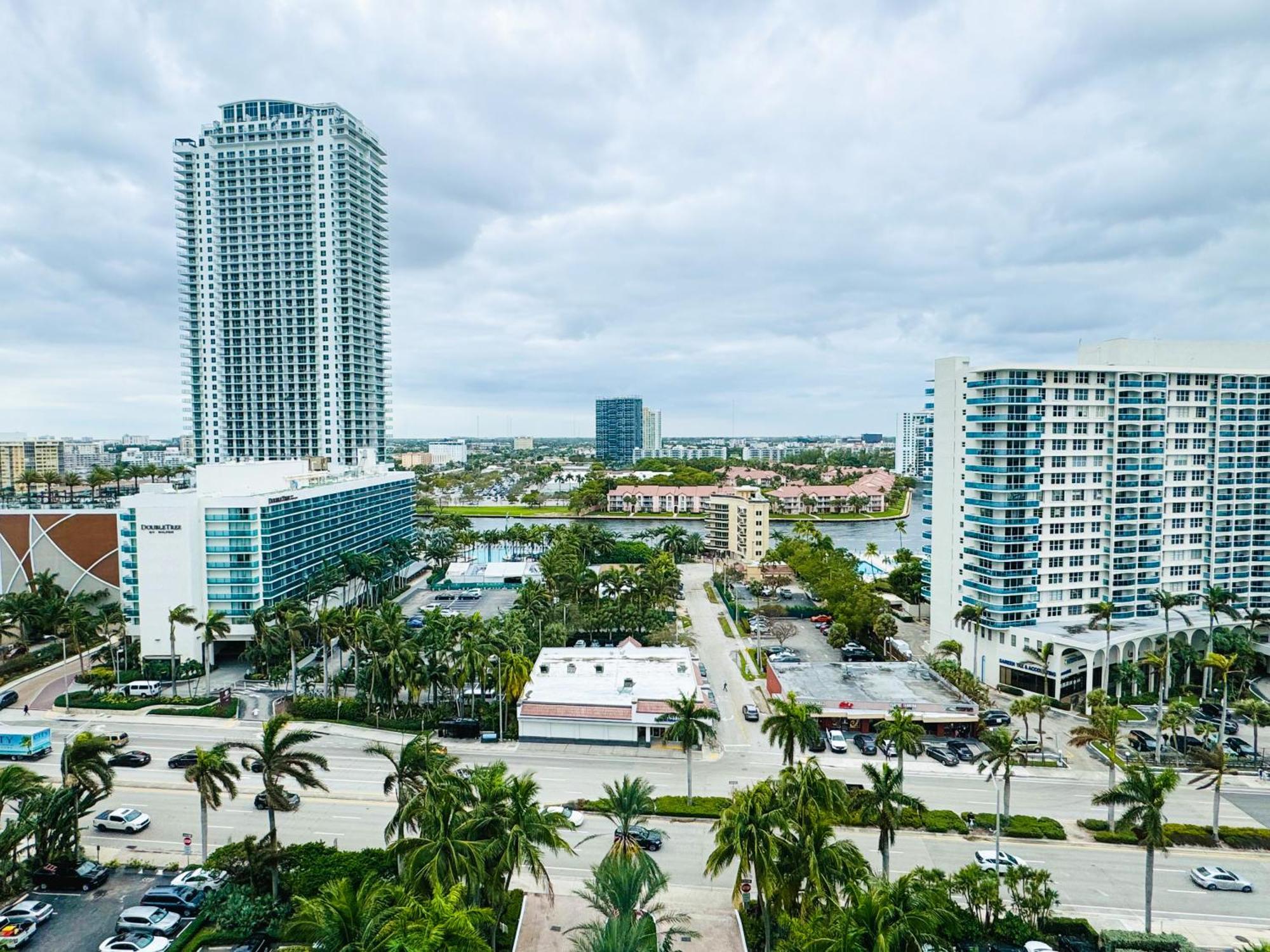 The Tides Condo On Hollywood Esterno foto